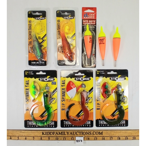 LOT OF 8 - FISHING LURES - INCL THILL NITE BRITE & STORM R.I.P. SPINNER TAIL, ETC