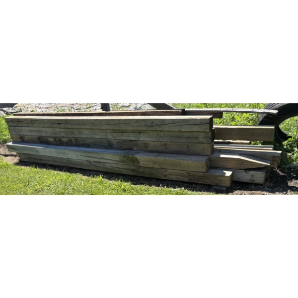 QTY OF WOOD POSTS - APPROX 6 X 6 INCH, 12 FT