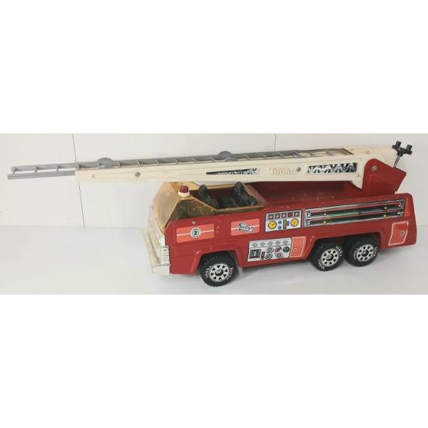 TONKA PRESSED STEEL FIRE TRUCK