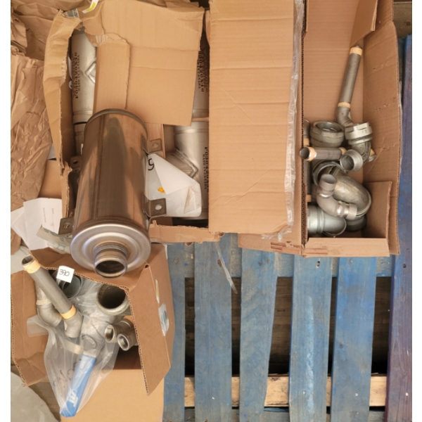 JOB LOT - METAL PIPES, VALVES & PARTS