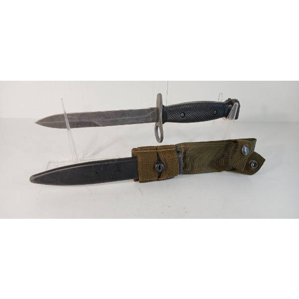 C-7, M-16 AR15 BAYONET W/ SCABBARD & FROG