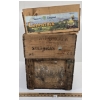 Image 4 : LOT OF 3 - SALADA TEA AND FRUIT CRATES 