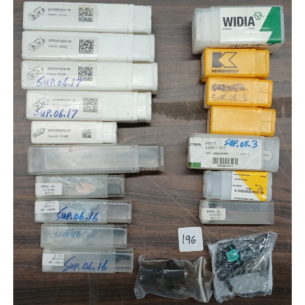 QTY OF TOOL HOLDERS
