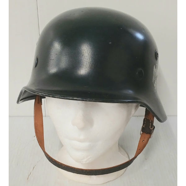WWII GERMAN HELMET W/ LINER