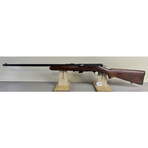 SAVAGE MODEL 7 IN .22 LR 