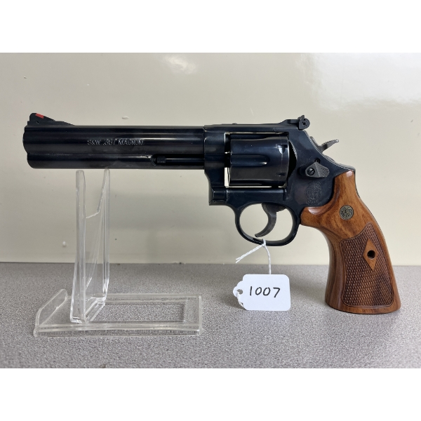 SMITH & WESSON MODEL 586-8 IN .357 MAGNUM - RESTRICTED 