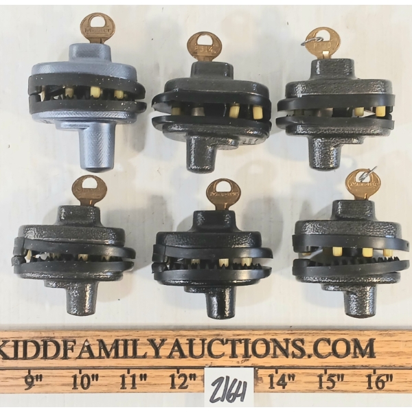 LOT OF 6 - TRIGGER LOCKS W/ KEYS