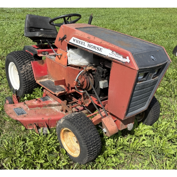 WHEEL HORSE LAWN TRACTOR - MODEL C-105 