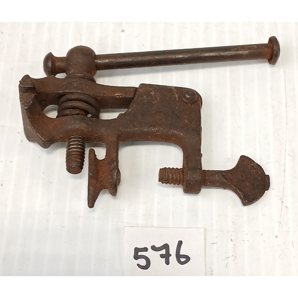 1880S CAST STEEL BENCH VICE 