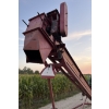 Image 2 : 21 FT GRAIN CONVEYOR - 10 INCH PADDLE WIDTH