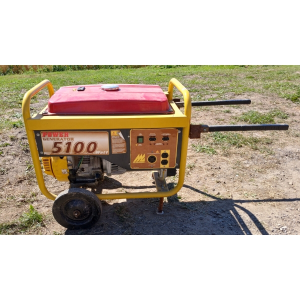 MCCULLOCH GAS GENERATOR FG5700B - 5100 WATT