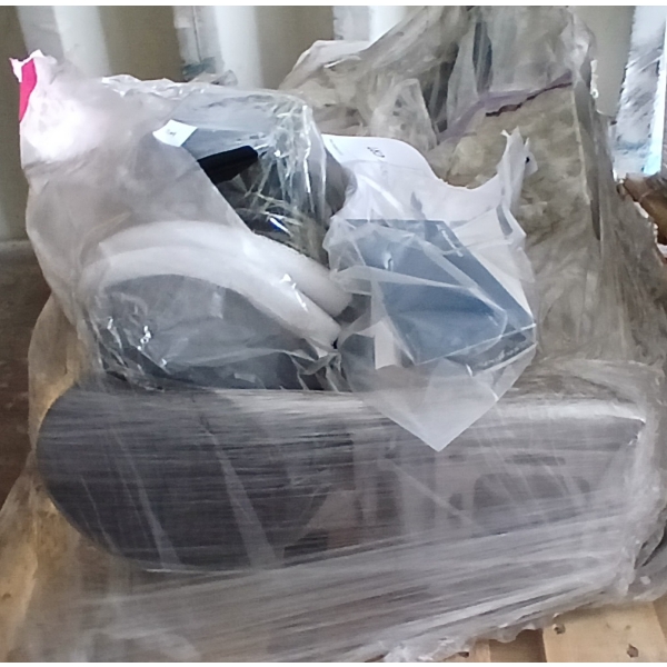 LOT OF 2 - GRUNDFOS CENTRIFUGAL PUMPS - NEW