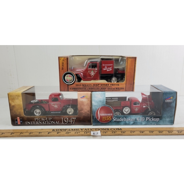 LOT OF 3 - CANADIAN TIRE FORD & STUDEBAKER PICKUP DIECAST COIN BANK MODELS - INCL 1938, 1947 & 1953