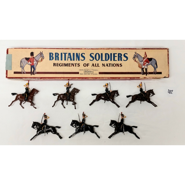 BRITAINS SOLDIERS LEAD FIGURES - NO. 8 4TH QUEEN'S OWN HUSSARS