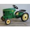 Image 1 : JOHN DEERE PEDAL TRACTOR