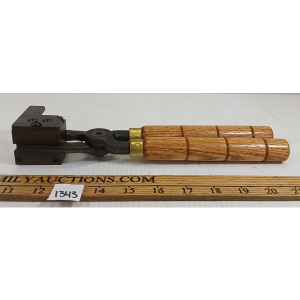 SAECO 2 CAVITY NO. 301 .30 CALIBER MOULD - 196GR