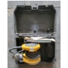 Image 1 : DEWALT D26453 VAR. SPEED RANDOM ORBIT SANDER W/ CASE