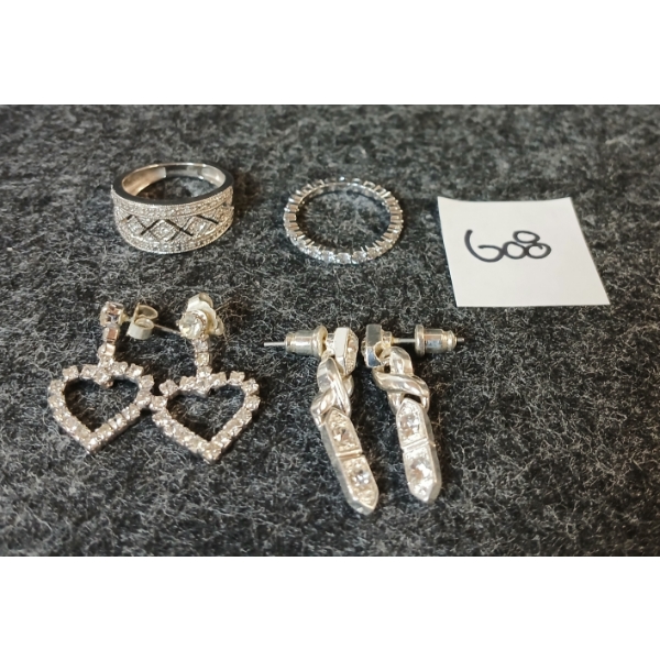 LOT OF 4 - STERLING SILVER EARRINGS & RINGS