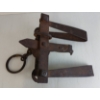 Image 2 : ANTIQUE LARGE ANIMAL TRAP