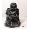 Image 2 : WOMAN WASHING CLOTHES BY SAMUILI ITUKALLA (20TH CENTURY ARTIST) - STONE
