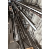 Image 1 : JOB LOT - LENGTHS OF ALUMINUM - 2 X 2 INCH X 23 FOOT, TUBES & MISC SHAPES