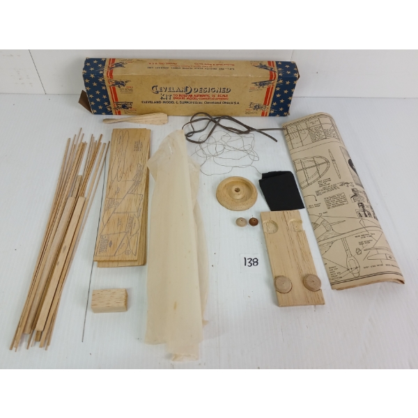1935 GEE BEE RACER - CLEVELAND DESIGNED KIT W/ BOX