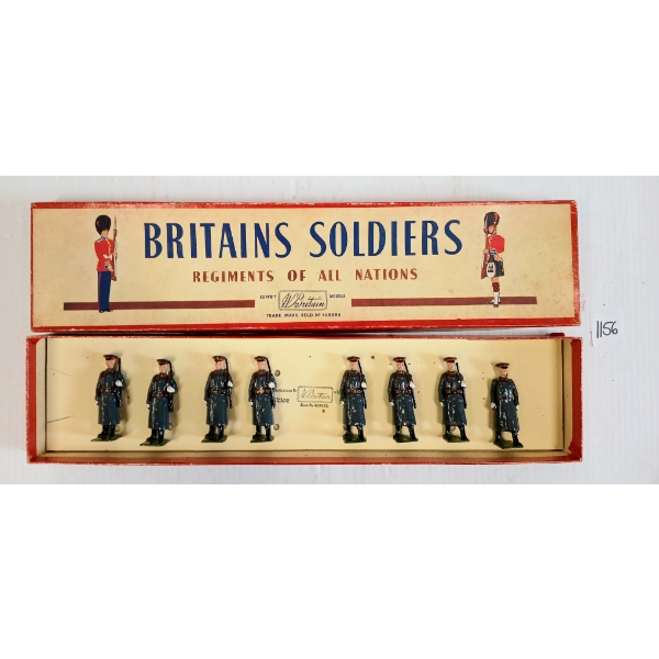 BRITAINS SOLDIERS LEAD FIGURES - NO. 2027 THE RED ARMY GUARDS INFANTRY