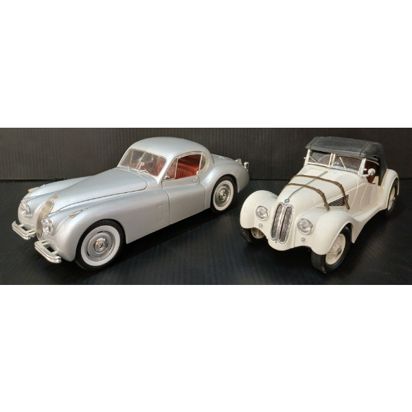LOT OF 2 - SIGNATURE DIECAST 1949 JAGUAR XK120 & ROAD SIGNATURE 1940 BMW 328 MODELS