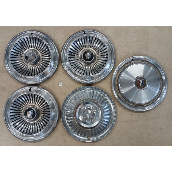 LOT OF 5 - 1984 CHRYSLER 15IN HUB CAPS