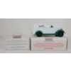 Image 2 : LOT OF 2 - KRISPY KREME DIECAST 1938 & '39 DELIVERY TRUCKS MODELS