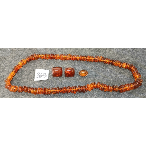 LOT OF 3 - AMBER BEADED NECKLACE, EARRINGS & BROOCH