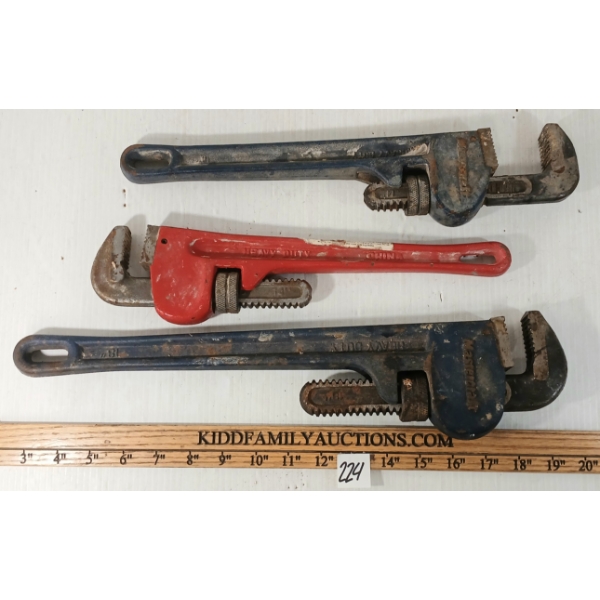 LOT OF 3 - MASTERCRAFT & ALLTRADE HEAVY DUTY PIPE WRENCHES