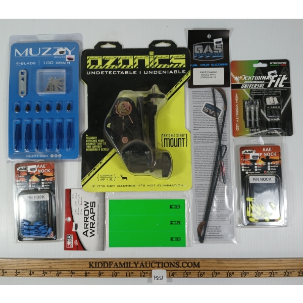 LOT OF 8 - ARCHERY - OZONICS RATCHET STRAP MOUNT, MUZZY BROADHEADS, LIGHTED NOCKS, ETC