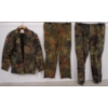 Image 2 : LOT OF 4 - GERMAN FLECKTARN CAMO CAP, PANTS & JACKET