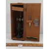 Image 2 : TRAVEL MICROSCOPE W/ SLIDES & CASE - C. MID 20TH CENTURY