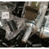 Image 2 : QTY OF SHELF CLIPS & 4 LOCKING WHEELS FOR ULINE SHELVING