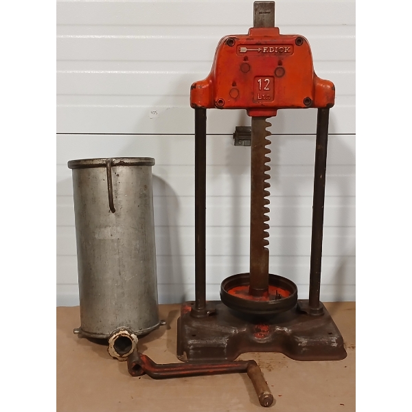 INDUSTRIAL SAUSAGE STUFFER - HAND CRANKED