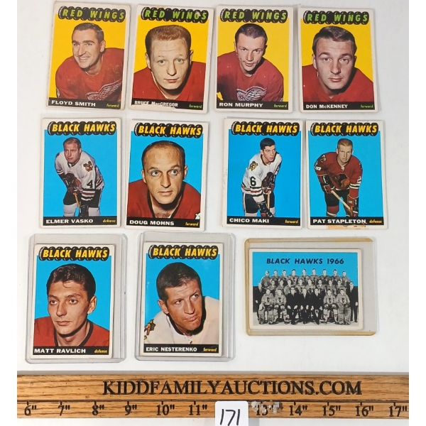 LOT OF 11 - 1965-1966 OPC HOCKEY CARDS - BLACK HAWKS & REDWINGS