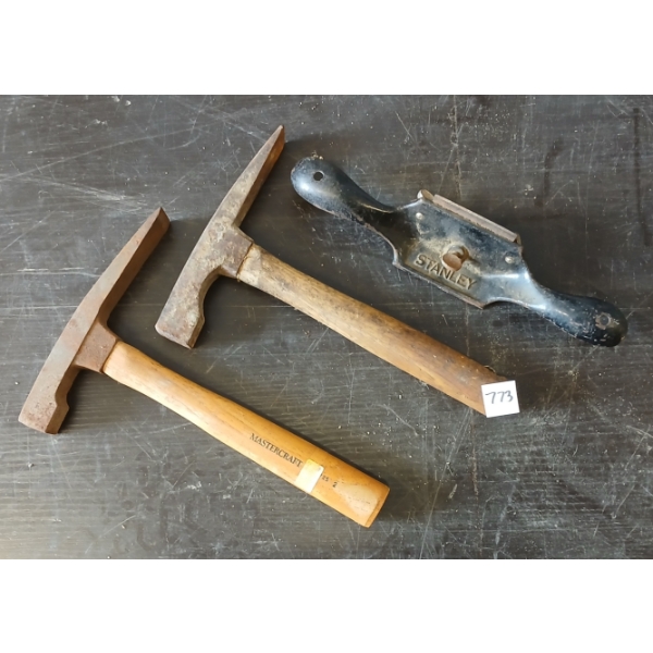 LOT OF 3 - STANLEY PLANER NO. 80 & PICKAXES