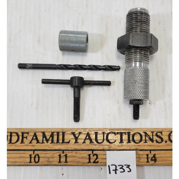 LOT OF 4 - .300 SAVAGE BULLET SEATER & STOCK CASE TOOL