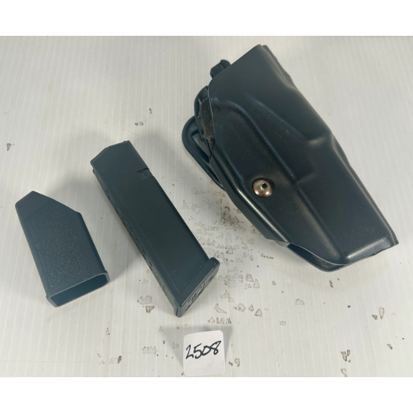 LOT OF 3 - GLOCK 17 9 MM MAG, MAG LOADER & SAFARILAND G17/22 HOLSTER