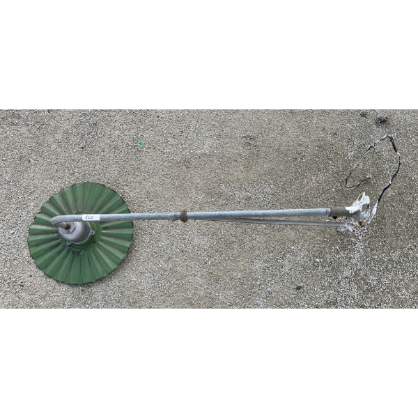 PORCELAIN EXTERIOR LIGHTSTAND