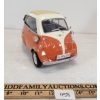 Image 4 : PREMIUM CLASSICS 50TH ANNIVERSARY BMW ISETTA MODEL