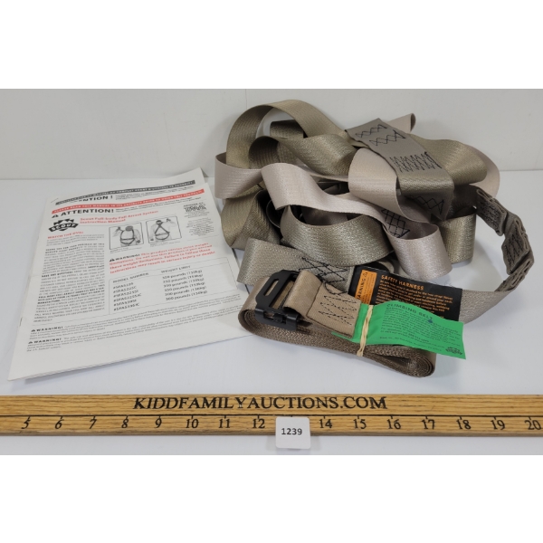 SCOUT CLIMBING HARNESS W/ BELT 