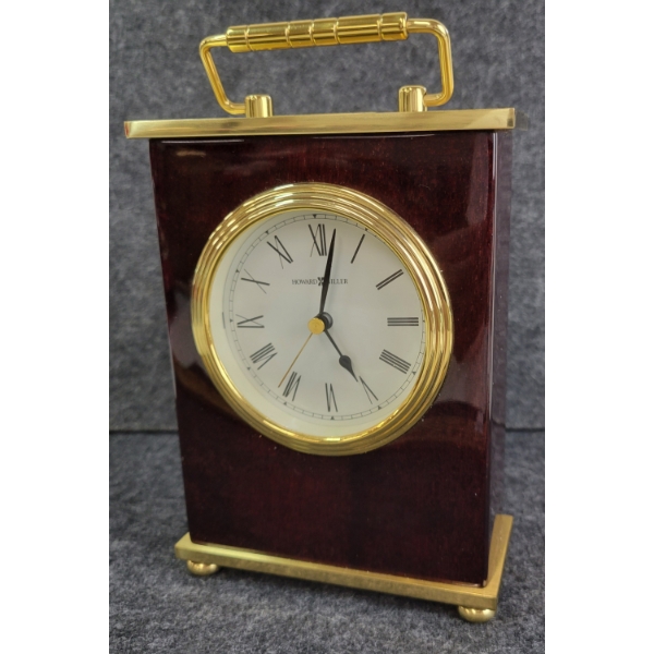 HOWARD MILLER ROSEWOOD BRACKET TABLETOP CLOCK - BATTERY OP