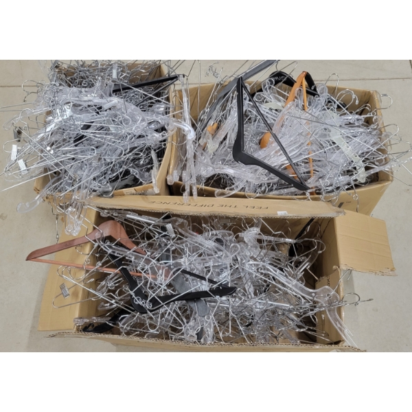 QTY OF METAL CLOTHES HANGERS