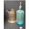 Image 4 : LOT OF 2 - HOME BEVERAGE DISTRIBUTOR - AZURE ACID-ETCHED - SELTZER BOTTLE & BRASS HOLDER
