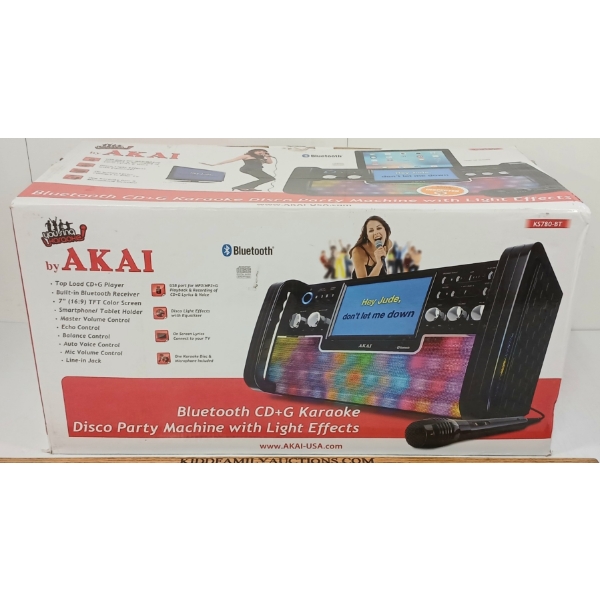 BLUETOOTH CD+G KARAOKE DISCO PARTY MACHINE W/ LIGHT EFFECTS