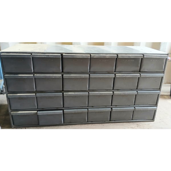 BOLT BIN INCL. CONTENTS