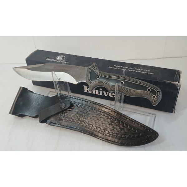 SMITH & WESSON MICARTALARGE KNIFE W/ SHEATH